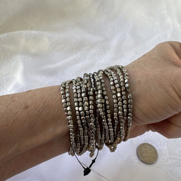 Chico's Dark Gold & Silvertone Stretch Beaded Shimmery Stackable Bracelet - NWT - Picture 11 of 12